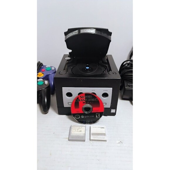 NINTENDO GAMECUBE DOL-101 W 2 CONTROLLERS & SUPER SMASH BROS MELEE TESTED WORKS! - Picture 6 of 13